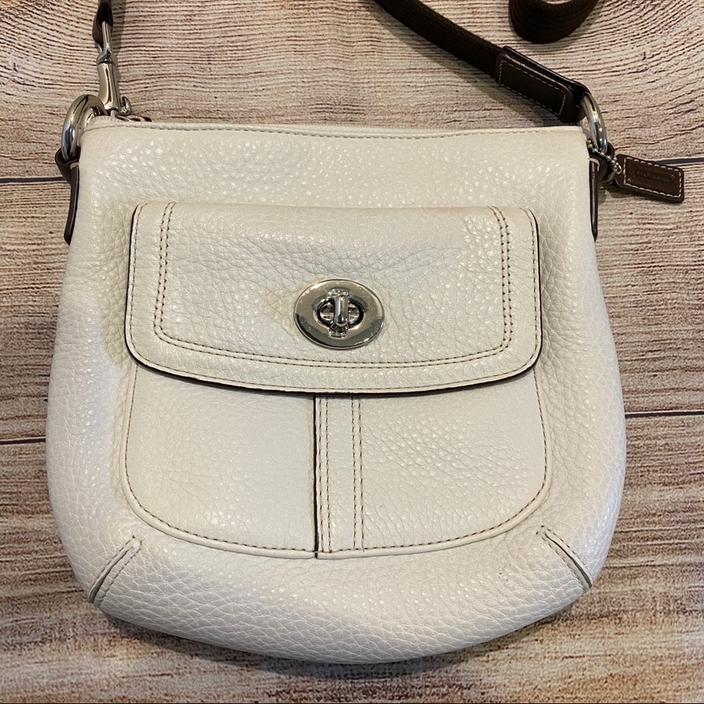 COACH Crossbody Bag - Picture 2 of 15